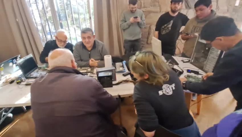 Reparatón Cyberciruja en Fundación Mueve. Córdoba. 21/8/26